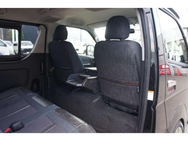 レジアスエース2.8 スーパーGL ダークプライム ロングボディ ディーゼルターボ 4WD　415COBRAオフィシャルコンプリート　ファントムヘッドライトシステム&新作HP-6　18インチホイール&フェイスリフトキット&フルエアロ&フローティングリップ&ローフォルムフェンダー　玄武2インチダウンブロック 2800