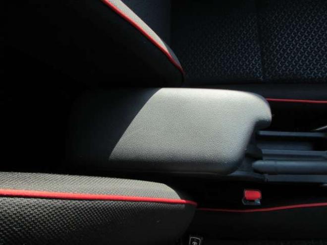 ライズ1.0 Z 4WD　プリクラッシュセーフティー/アイドリングストップ/純正エンジンスターター/純正ナビ/フルセグTV/アラウンドビュー/シートヒーター/ETC 1000