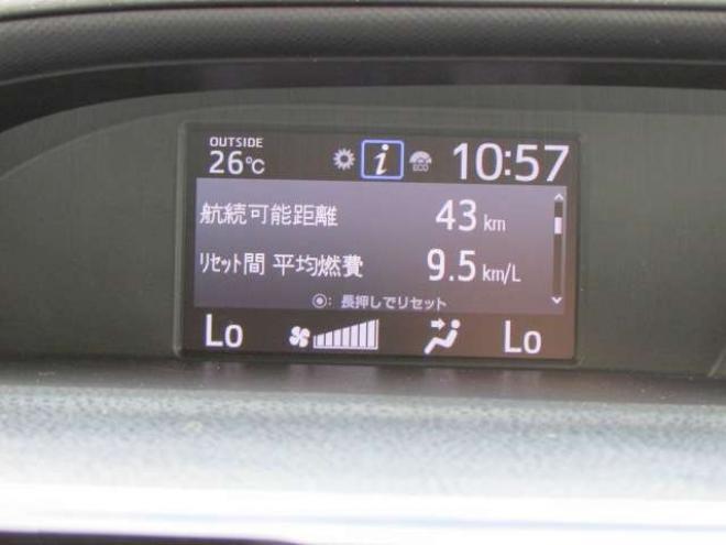 ヴォクシー2.0 X 4WD　トヨタセーフティセンス/LEDヘッドライト/両側パワースライドドア/ETC/社外ナビ/フルセグTV/バックカメラ/スマートキー一体式エンジンスターター 2000