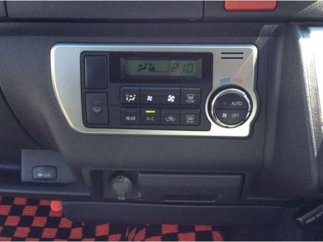 ハイエースバン2.8 スーパーGL ロング ディーゼルターボ 4WD　寒冷地仕様　リアヒーター&リアクーラー　プッシュスタート　スマートキー　ステアリングスイッチ　ベッドキッド　LEDヘッドライト　ドライブレコーダー　メモリナビ　ワンセグTV　バックカメラ　電動格納ミラー 2800