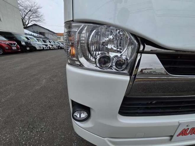 ハイエースバン2.8 スーパーGL ダークプライムII ロングボディ ディーゼルターボ 4WD　ESSEXバージョン　FスポイラーVer3&サイドライナー&リアライナー　ESSEX　ENCD17インチAW　ヨコハマPARADA17インチ　ESSEX3Dフロアマット　ハーフレザーシート　プッシュスタート　スマートキー　リアヒーター 2800