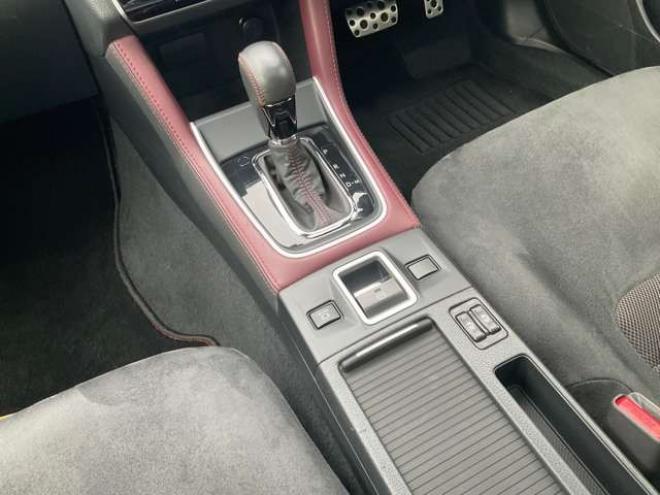 レヴォーグ2.0 STI スポーツ アイサイト 4WD　東京オートサロン2020受賞車　フロント片側60mmワイド　リア片側85mmワイド　ナルドグレー全塗装　BRIDEセミバケットシート　WRX後期Fバンパー　フロント6POTキャリパー　CUSCO製車高調　車幅公認済み 2000