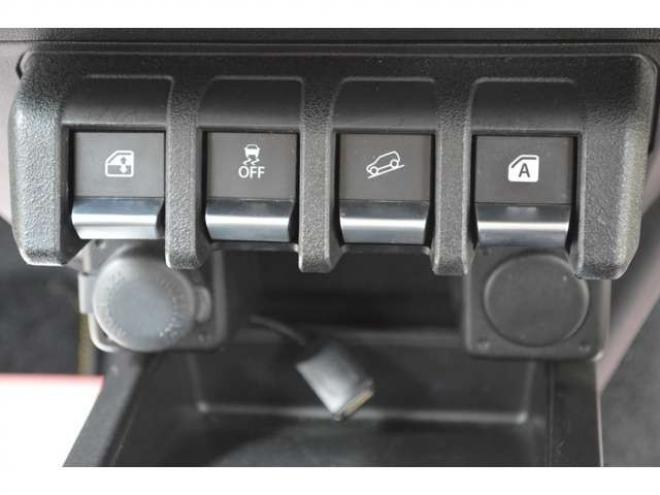 ジムニーXC 4WD　ワンオーナー車セーフティサポート搭載4WDターボ純正ディスプレイオーディオバックカメラLEDライトクルーズコントロールデュアルセンサーブレーキサポート誤発信抑制機能 660