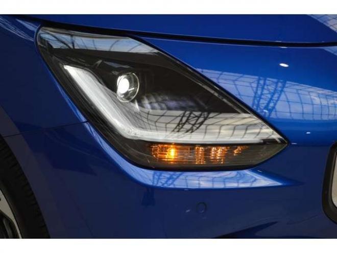 スイフト1.2 ハイブリッド MZ 4WD　ワンオーナー車ハイブリッド4WDセーフティサポート搭載スズキコネクト対応通信機装着車9インチディスプレイオーディオ電動パーキングブレーキアダプティブクルーズコントロールLEDライト 1200