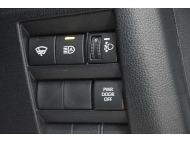 ランディ2.0 G 4WD　ワンオーナー車8人乗り4WDセーフティサポート搭載プリクラッシュセーフティ両側オートスライドドア9インチナビTVバックカメラETCレーダークルーズコントロールLEDドラレコシートヒーター 2000