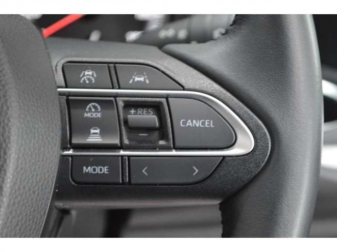 ランディ2.0 G 4WD　ワンオーナー車8人乗り4WDセーフティサポート搭載プリクラッシュセーフティ両側オートスライドドア9インチナビTVバックカメラETCレーダークルーズコントロールLEDドラレコシートヒーター 2000