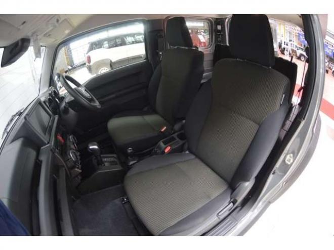 ジムニーシエラ1.5 JC 4WD　ワンオーナー車4WDセーフティサポート搭載アイドリングストップハイビームアシストLEDライト後退時ブレーキサポートETCクルーズコントロール横滑り防止装置ヒルホールドコントロール 1500