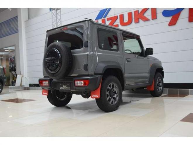 ジムニーシエラ1.5 JC 4WD　ワンオーナー車4WDセーフティサポート搭載アイドリングストップハイビームアシストLEDライト後退時ブレーキサポートETCクルーズコントロール横滑り防止装置ヒルホールドコントロール 1500