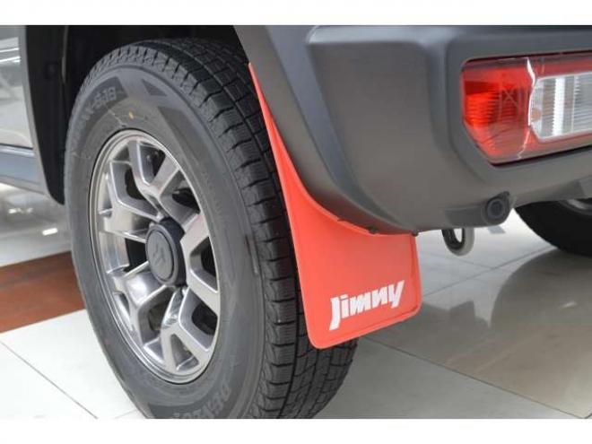 ジムニーシエラ1.5 JC 4WD　ワンオーナー車4WDセーフティサポート搭載アイドリングストップハイビームアシストLEDライト後退時ブレーキサポートETCクルーズコントロール横滑り防止装置ヒルホールドコントロール 1500