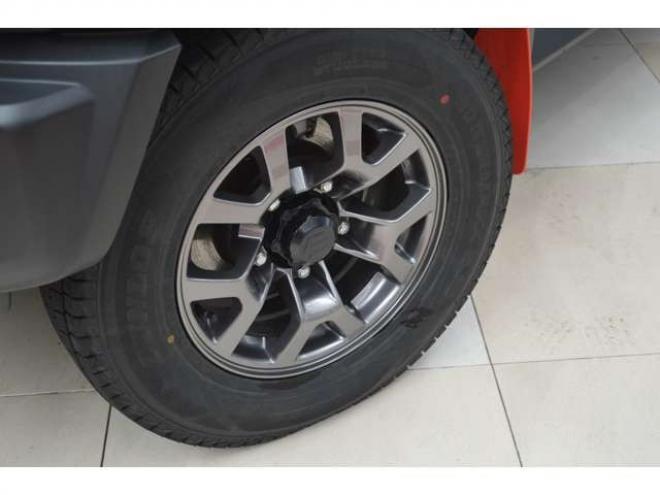 ジムニーシエラ1.5 JC 4WD　ワンオーナー車4WDセーフティサポート搭載アイドリングストップハイビームアシストLEDライト後退時ブレーキサポートETCクルーズコントロール横滑り防止装置ヒルホールドコントロール 1500