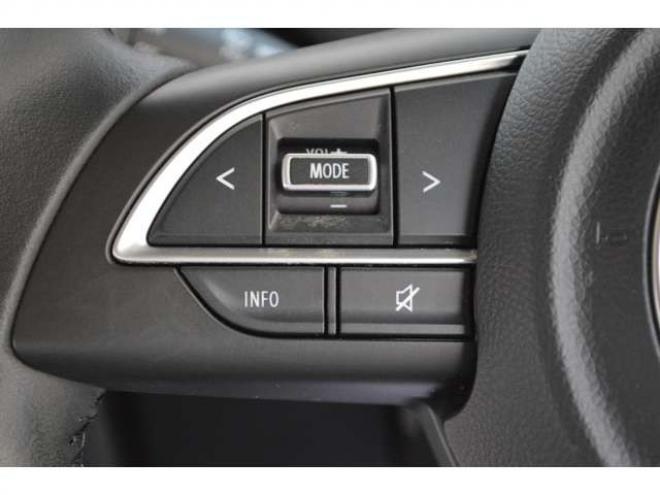 ジムニーXC 4WD　ワンオーナー車5速マニュアル4WDターボセーフティサポート搭載8インチナビTVドライブレコーダーLEDライトETCクルーズコントロール純正マットフラップ 660