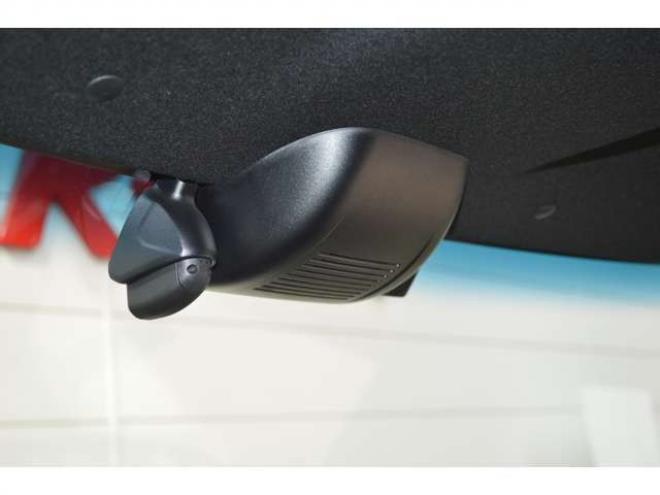 N-BOXカスタム 660 L 4WD　ワンオーナー車4WDホンダセンシング両側オートスライドドア純正ギャザーズナビTVバックカメラETCハイビームアシストLEDライトアダプティブクルーズコントロールドライブレコーダーシートヒーター 660