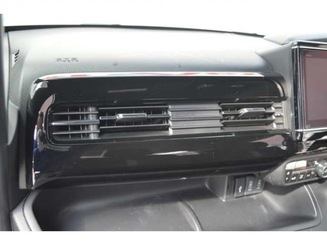 N-BOXカスタム 660 L 4WD　ワンオーナー車4WDホンダセンシング両側オートスライドドア純正ギャザーズナビTVバックカメラETCハイビームアシストLEDライトアダプティブクルーズコントロールドライブレコーダーシートヒーター 660