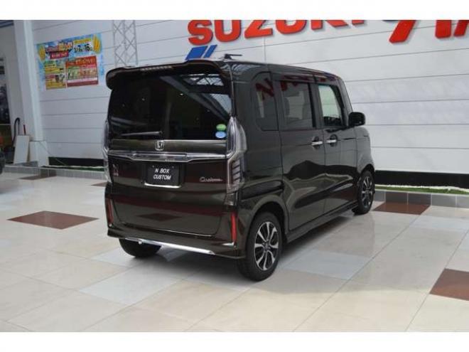 N-BOXカスタム 660 L 4WD　ワンオーナー車4WDホンダセンシング両側オートスライドドア純正ギャザーズナビTVバックカメラETCハイビームアシストLEDライトアダプティブクルーズコントロールドライブレコーダーシートヒーター 660