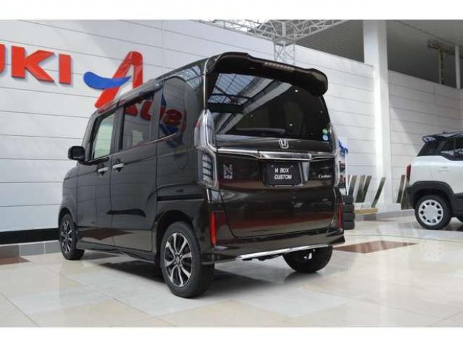 N-BOXカスタム 660 L 4WD　ワンオーナー車4WDホンダセンシング両側オートスライドドア純正ギャザーズナビTVバックカメラETCハイビームアシストLEDライトアダプティブクルーズコントロールドライブレコーダーシートヒーター 660