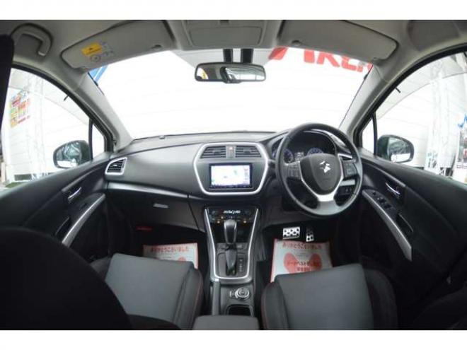 SX4S-CROSS 1.6 4WD　ワンオーナー車ALLGRIP4WD横滑り防止装置パドルシフト横滑り防止装置7インチワイドナビTVディスチャージヘッドライトETCクルーズコントロール社外18インチアルミ 1600