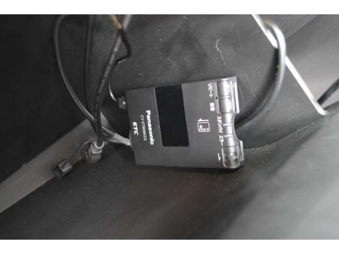 SX4S-CROSS 1.6 4WD　ワンオーナー車ALLGRIP4WD横滑り防止装置パドルシフト横滑り防止装置7インチワイドナビTVディスチャージヘッドライトETCクルーズコントロール社外18インチアルミ 1600