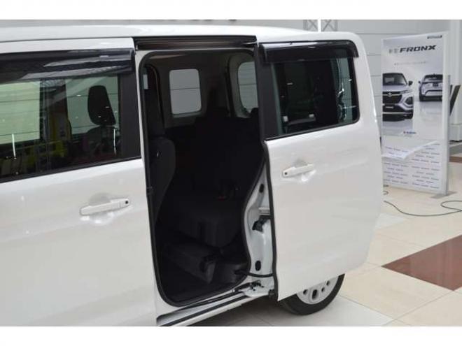 スペーシアハイブリッド X 4WD　レンタアップ車ハイブリッド4WDセーフティサポート搭載デュアルカメラブレーキサポート後退時ブレーキサポート両側オートスライドドア7インチワイドナビTVバックカメラETCハイビームアシスト 660