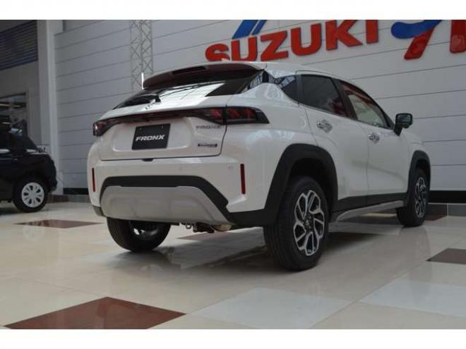 フロンクス1.5 4WD　ハイブリット4WDセーフティサポート搭載4WDスズキコネクト対応通信機装着車アダプティブクルーズコントロール全方位モニター付き9インチナビTVバックカメラハイビームアシストLEDライト 登録済未使用車 1500