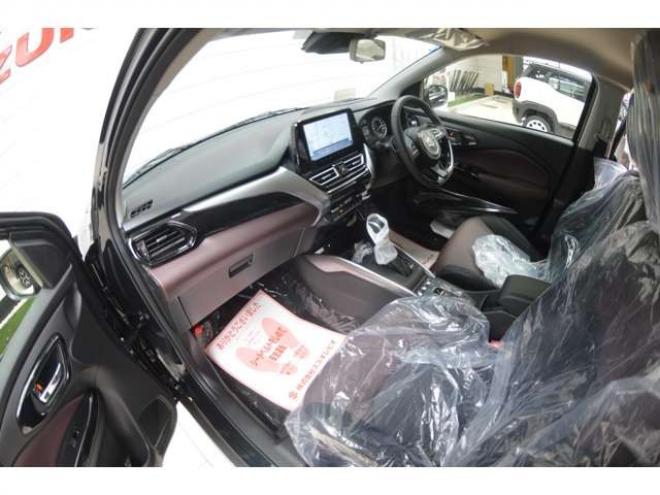 フロンクス1.5 4WD　ハイブリット4WDセーフティサポート搭載4WDスズキコネクト対応通信機装着車アダプティブクルーズコントロール全方位モニター付き9インチナビTVバックカメラハイビームアシストLEDライト 登録済未使用車 1500