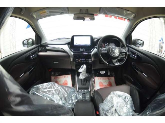 フロンクス1.5 4WD　ハイブリット4WDセーフティサポート搭載4WDスズキコネクト対応通信機装着車アダプティブクルーズコントロール全方位モニター付き9インチナビTVバックカメラハイビームアシストLEDライト 登録済未使用車 1500