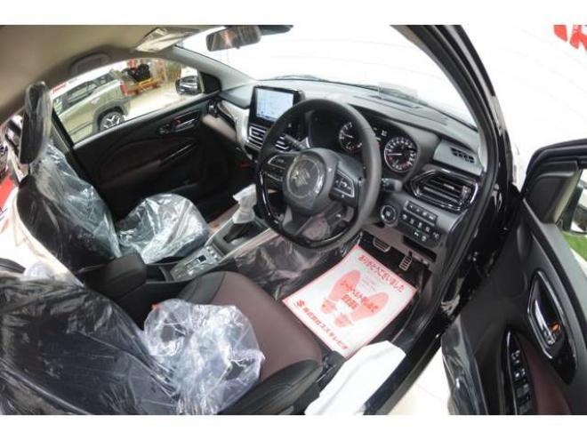 フロンクス1.5 4WD　ハイブリット4WDセーフティサポート搭載4WDスズキコネクト対応通信機装着車アダプティブクルーズコントロール全方位モニター付き9インチナビTVバックカメラハイビームアシストLEDライト 登録済未使用車 1500