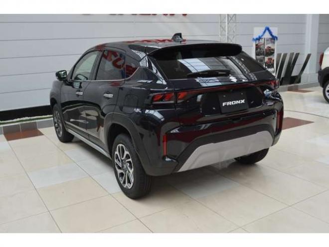 フロンクス1.5 4WD　ハイブリット4WDセーフティサポート搭載4WDスズキコネクト対応通信機装着車アダプティブクルーズコントロール全方位モニター付き9インチナビTVバックカメラハイビームアシストLEDライト 登録済未使用車 1500