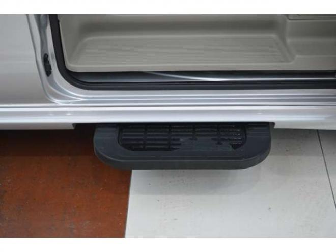 エブリィワゴン PZターボスペシャル 4WD　ワンオーナー車4WDターボセーフティサポート搭載アイドリングストップ横滑り防止装置7インチナビTV両側オートスライドドアオートステップETCハイビームアシストLEDウッドコンビハンドルアイドリングストップ 660