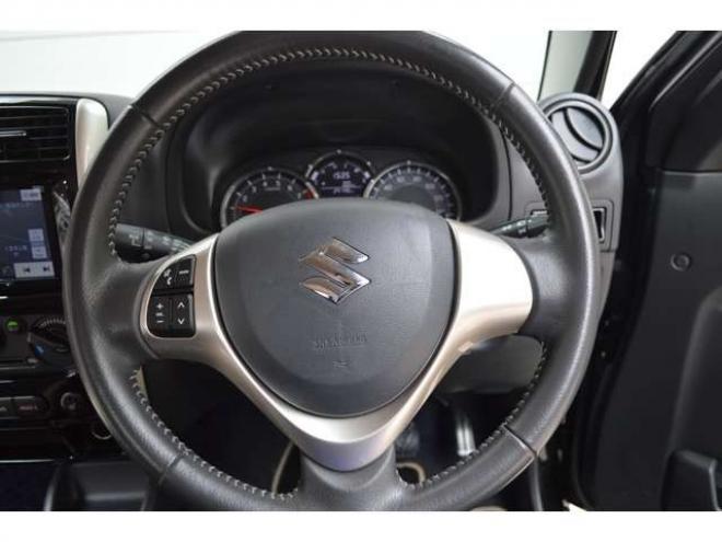 ジムニーランドベンチャー 4WD　ワンオーナー特別仕様車5速マニュアル4WDターボ7インチワイドナビTVバックカメラETCハーフレザーシートヒーター 660