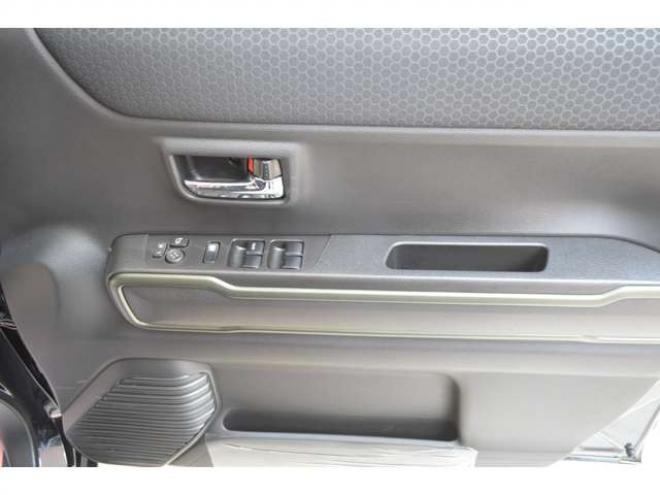 ハスラータフワイルド 4WD　ワンオーナー特別仕様車ハイブリッド4WDセーフティサポート搭載アイドリングストップデュアルカメラブレーキサポート後退時ブレーキサポート横滑り防止装置ハイビームアシストLEDアダプティブクルーズコントロール 660