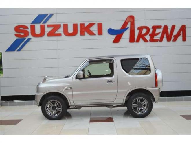 ジムニーランドベンチャー 4WD　ワンオーナー特別仕様車5速マニュアル4WDターボハーフレザーシートヒーターETCドライブレコーダー 660