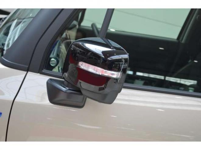 クロスビー1.0 ハイブリッド MZ 4WD　ワンオーナー車ハイブリット4WDターボパドルシフトセーフティサポート搭載アダプティブクルーズコントロールアイドリングストップ全方位モニター付8インチナビTVバックカメラハイビームアシストLEDライト 1000