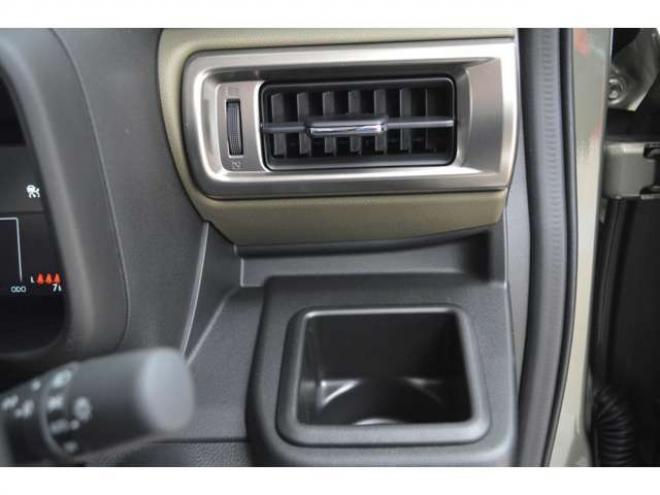 クロスビー1.2 ハイブリッド MZ アップグレードパッケージ装着車 4WD　ハイブリッド4WDセーフティサポート搭載スズキコネクト対応通信機装着車アップグレードパッケージ全方位モニター付9インチナビTVバックカメラアダプティブクルーズコントロールLEDライト 登録済未使用車 1200