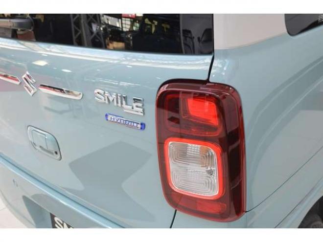 ワゴンRスマイルハイブリッド X 4WD　クリームコーデセーフティサポートスズキコネクト対応9インチ全方位ナビLEDハイブリット4WDセーフティサポート搭載アイドリングストップハイビームアシストLEDライト両側オートスライドドアパーキングセンサー 登録済未使用車 660