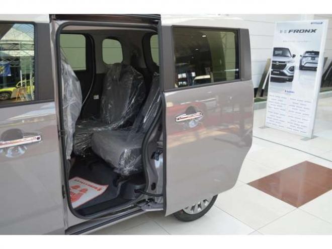 ワゴンRスマイルハイブリッド X 4WD　届出済未使用車ハイブリッド4WDセーフティプラスパッケージ全方位モニター9インチナビTVバックカメラ両側オートスライドドアアダプティブクルーズコントロールヘッドアップディスプレイ 660