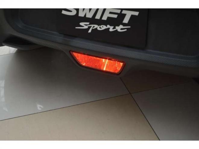 スイフトスポーツ 1.4　ワンオーナー車6速マニュアルFFターボ横滑り防止装置7インチワイドナビTVバックカメラクルーズコントロールLEDライトETCドライブレコーダーリアフォグランプ 2WD 1400