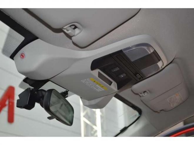 インプレッサスポーツ 1.6 i-L アイサイト Sスタイル 4WD　ワンオーナー特別仕様車4WDパドルシフトアイサイトアイドリングストップ横滑り防止装置レーダークルーズコントロールダイアトーン8インチナビTVバックカメラ前後ドラレコETCパーキングセンサーLEDライト 1600