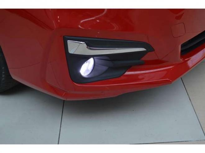 インプレッサスポーツ 1.6 i-L アイサイト Sスタイル 4WD　ワンオーナー特別仕様車4WDパドルシフトアイサイトアイドリングストップ横滑り防止装置レーダークルーズコントロールダイアトーン8インチナビTVバックカメラ前後ドラレコETCパーキングセンサーLEDライト 1600