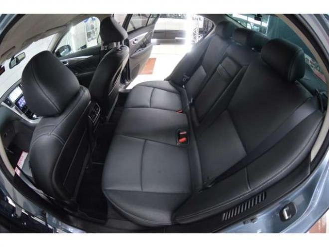 スカイライン3.5 350GT FOUR ハイブリッド タイプP　ハイブリッド4WDアイドリングストップエマージェンシーブレーキ横滑り防止装置HIDライト全方位モニター付純正ナビTVバックカメラ黒革シートヒーターETCアダプティブクルーズコントロール 3500