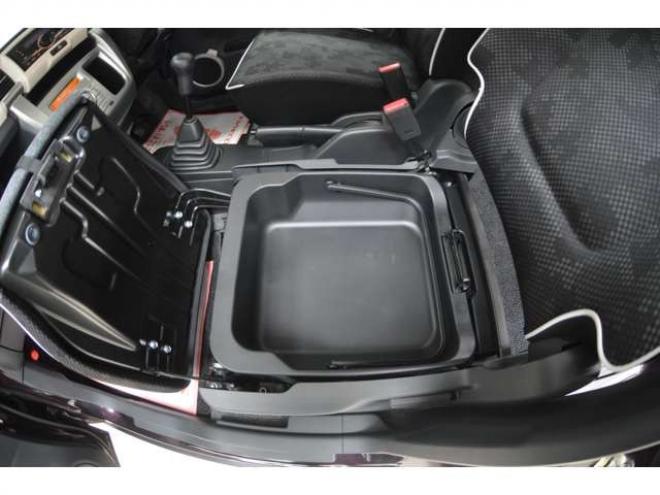 ハスラーG 4WD　ワンオーナー車5速マニュアル4WDアイドリングストップ横滑り防止装置CDシートヒーター社外アルミホイールキーレスエントリー 660