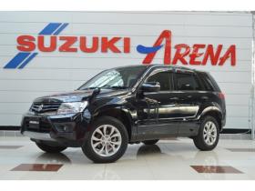 エスクード　2.4 XG 4WD　ワンオーナー車5速マニュアル4WD横滑り防止装置SDナビTVバックカメラETCクルーズコントロールドライブレコーダーディスチャージヘッドライト純正17インチアルミシートヒーター 2400