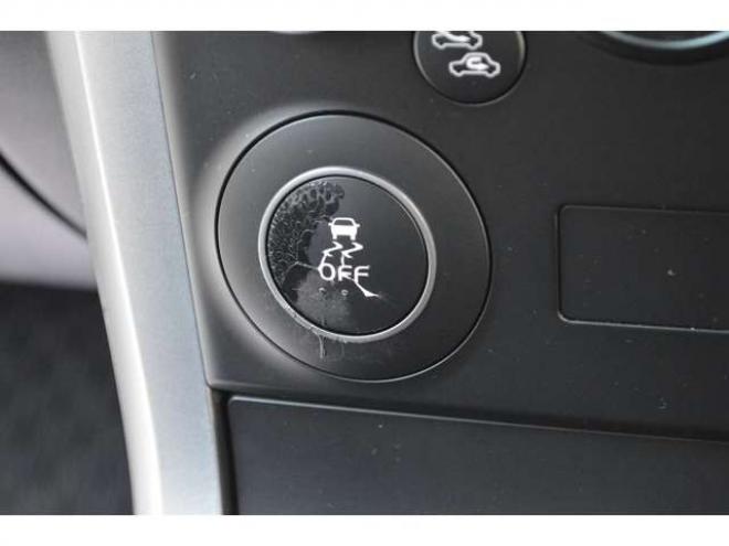 エスクード2.4 XG 4WD　ワンオーナー車5速マニュアル4WD横滑り防止装置SDナビTVバックカメラETCクルーズコントロールドライブレコーダーディスチャージヘッドライト純正17インチアルミシートヒーター 2400