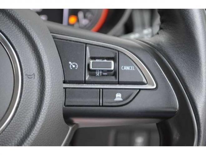 スイフト1.2 XGリミテッド 4WD　ワンオーナー特別仕様車4WDセーフティサポート搭載デュアルセンサーブレーキサポート誤発信抑制機能アダプティブクルーズコントロール7インチワイドナビTVシートヒーター 1200