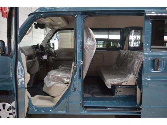 エブリィPC ハイルーフ 4WD　届出済未使用車ハイルーフCVTマチック4WDセーフティサポート搭載ハイビームアシスト付LEDライトCDステレオETCドライブレコーダー純正エンジンスターターシートヒーター 660