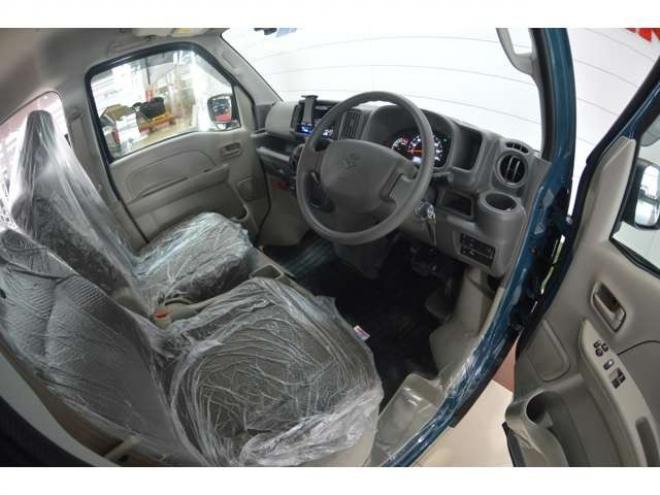 エブリィPC ハイルーフ 4WD　届出済未使用車ハイルーフCVTマチック4WDセーフティサポート搭載ハイビームアシスト付LEDライトCDステレオETCドライブレコーダー純正エンジンスターターシートヒーター 660