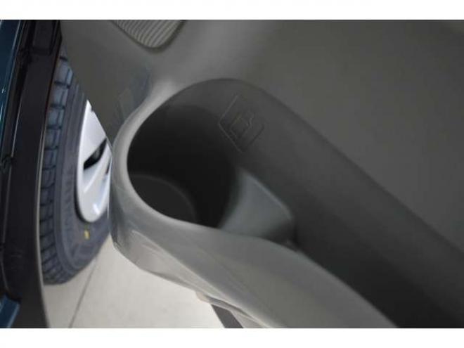 エブリィPC ハイルーフ 4WD　届出済未使用車ハイルーフCVTマチック4WDセーフティサポート搭載ハイビームアシスト付LEDライトCDステレオETCドライブレコーダー純正エンジンスターターシートヒーター 660