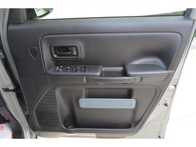 スペーシアベースXF 4WD　届出済未使用車4WDセーフティサポート搭載デュアルセンサーブレーキサポート後退時ブレーキサポート横滑り防止装置アダプティブクルーズコントロールLEDライト右側オートスライドドア 660