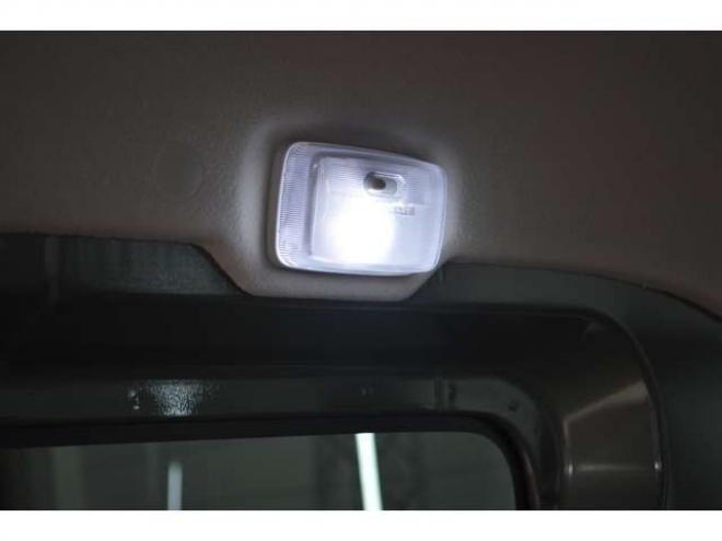 エブリィジョイン ハイルーフ 4WD　届出済未使用車ハイルーフ4WDインパネCVTセーフティサポート搭載アイドリングストップ横滑り防止装置ハイビームアシストLEDライト 660