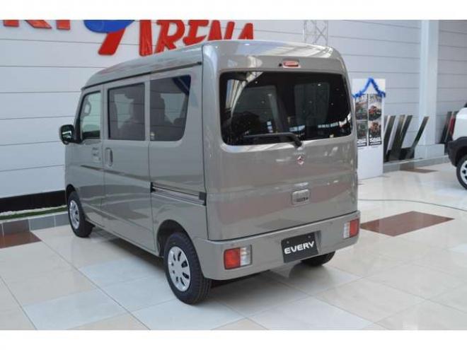 エブリィジョイン ハイルーフ 4WD　届出済未使用車ハイルーフ4WDインパネCVTセーフティサポート搭載アイドリングストップ横滑り防止装置ハイビームアシストLEDライト 660