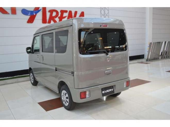 エブリィジョイン ターボ ハイルーフ 4WD　届出済未使用車4WDターボCVTセーフティサポート搭載アイドリングストップ横滑り防止装置ディスプレイオーディオハイビームアシストLEDライト 660